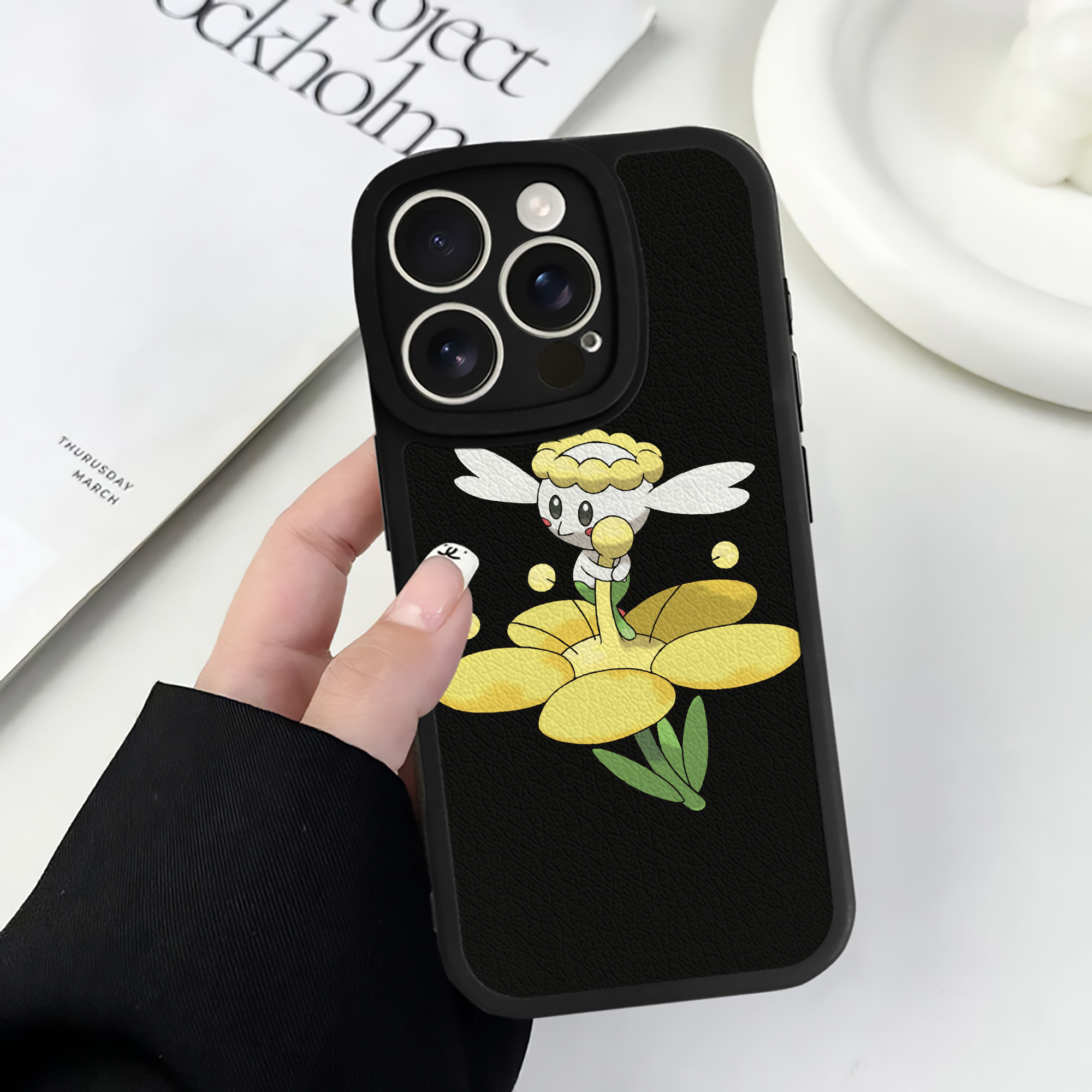 （画像用） ポケットモンスター Pokémon 【iPhone 16シリーズ対応】シリコンスマホケース（レザー調） 材質：シリコン
